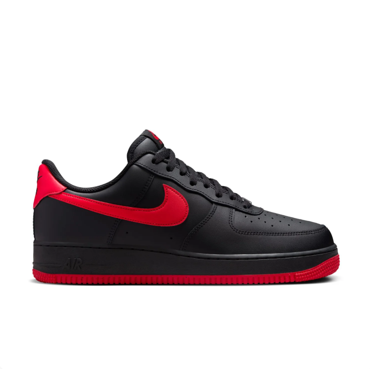 Nike Black and Red Low-Top Sneakers