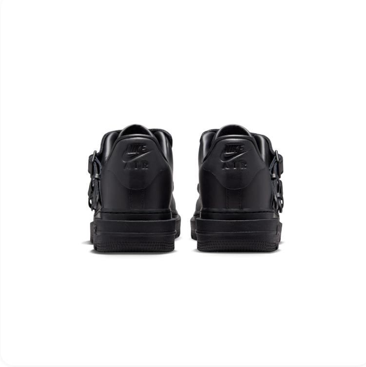 Nike Black Strap-Detail Low-Top Sneakers